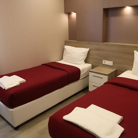 Ucar Royal Hotel Ve Konferans Salonu 아그바 외부 사진