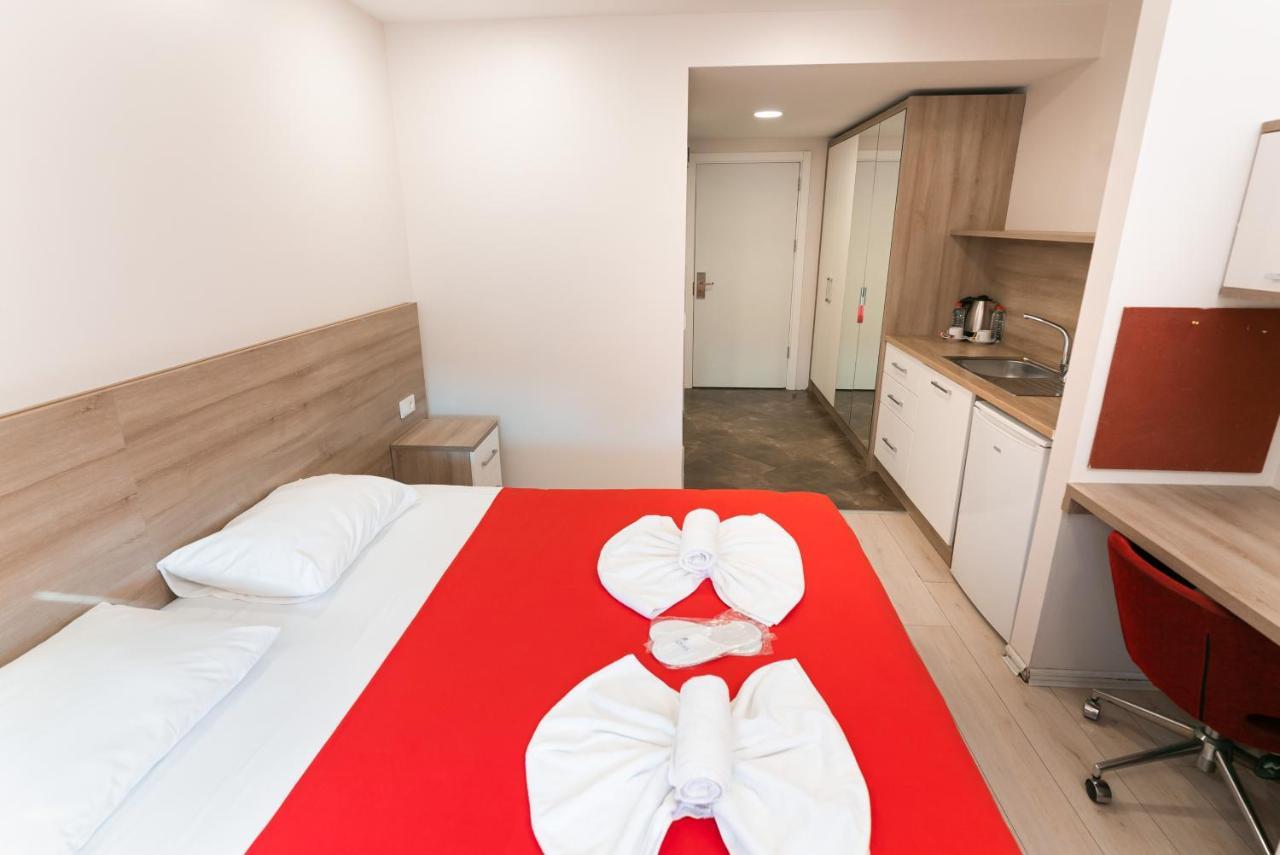 Ucar Royal Hotel Ve Konferans Salonu 아그바 외부 사진