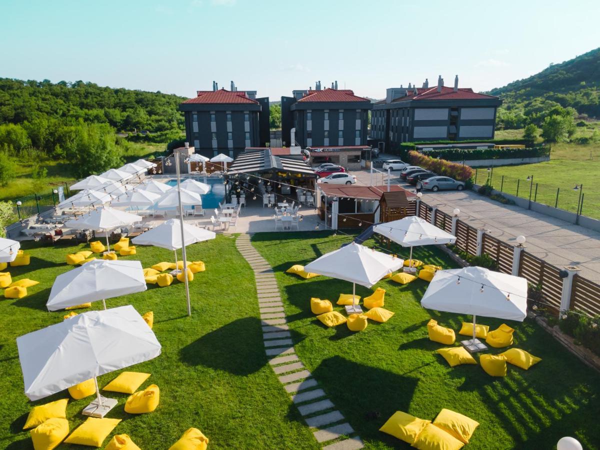 Ucar Royal Hotel Ve Konferans Salonu 아그바 외부 사진