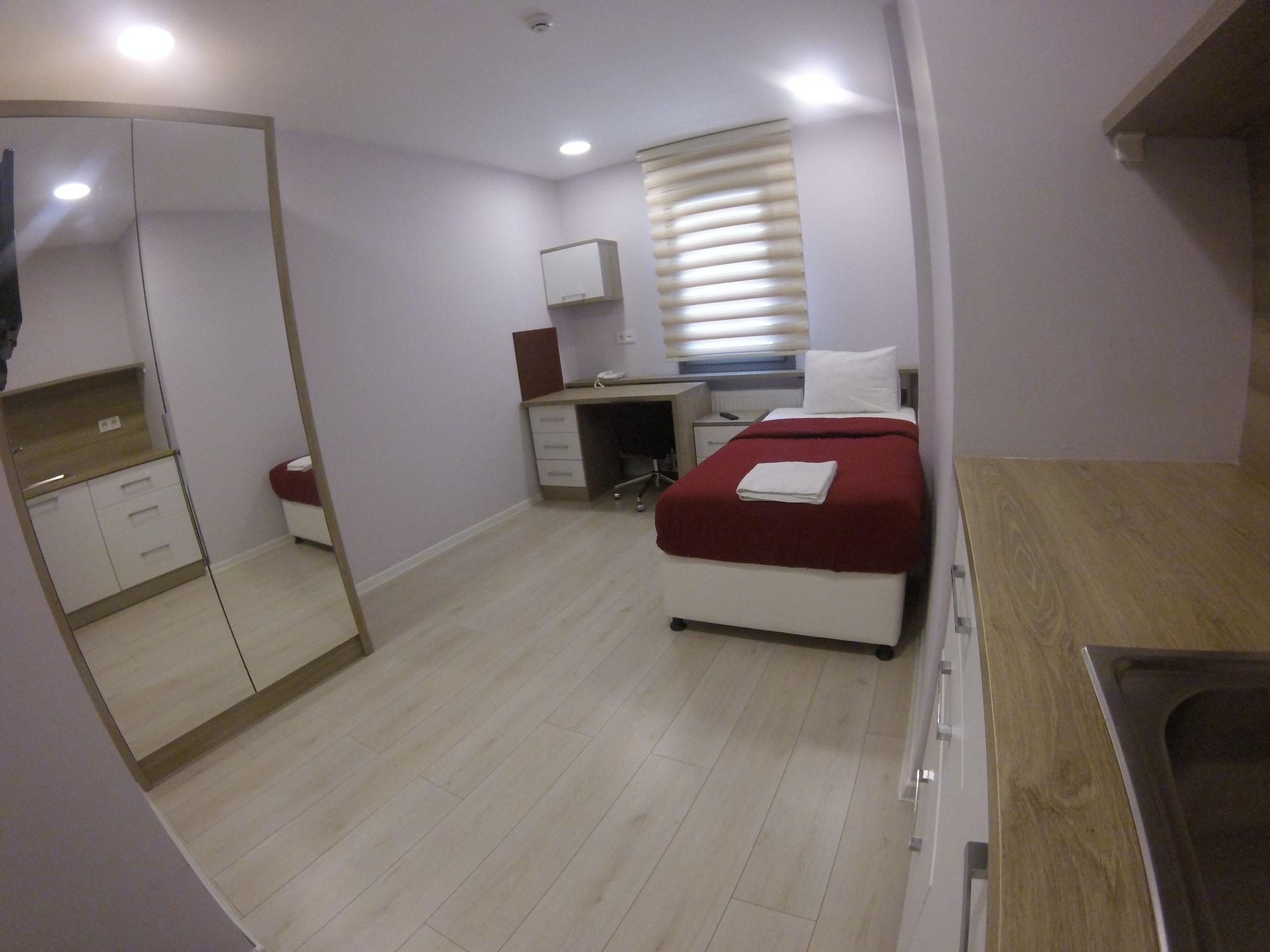 Ucar Royal Hotel Ve Konferans Salonu 아그바 외부 사진