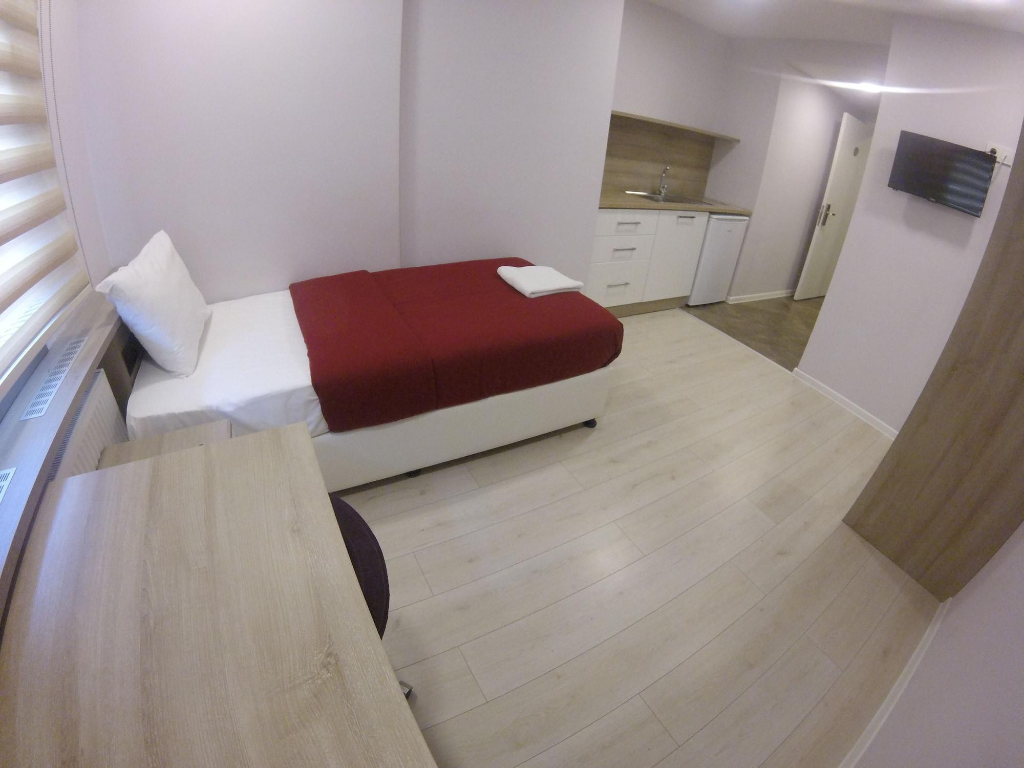 Ucar Royal Hotel Ve Konferans Salonu 아그바 외부 사진