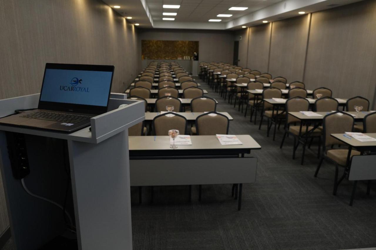 Ucar Royal Hotel Ve Konferans Salonu 아그바 외부 사진